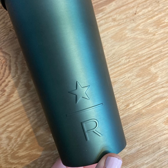 NWT Starbucks Reserve 2022 Holiday Light Olive ‘Green SS Cold Cup’ Tumbler - Picture 3 of 10